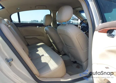 2010 Buick Lucerne Cxl z USA, uszkodzony, nr VIN 1G4HC5EM7AU128518